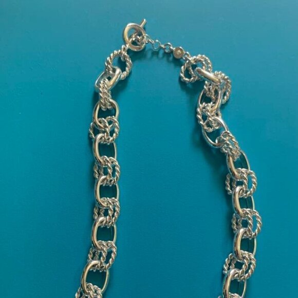 Simple Chunky Rope Twist Chain Statement Necklace - Picture 3 of 4
